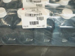 Thermo Scientific Biotainer Bottle 2 L Screw Cap PC Sterile 20 Bottles - Picture 1 of 9