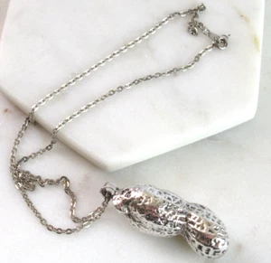 Vintage necklace Sterling Silver Peanut Shell Pendant & chain - Picture 1 of 8