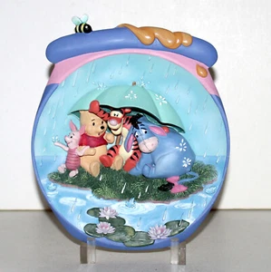 Vintage Bradford Exchange Disney Plaque 1999 Winnie the Pooh 3D rain 1 Hunnypot - Picture 1 of 10