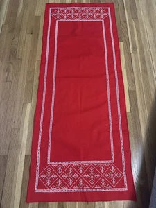 Runner da tavolo vintage natalizio punto croce rossa con 4 tovaglioli - 44” da 17,5” - Foto 1 di 7