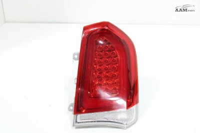2015-2023 CHRYSLER 300 REAR RIGHT SIDE TAIL LIGHT TURN STOP BRAKE LAMP LED OEM - Image 1 of 4