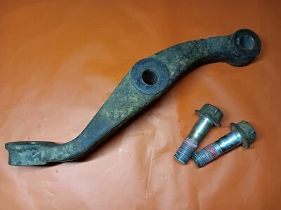86-95 Toyota Pickup 4Runner T-100 4WD Driver Left Steering Knuckle Arm & Bolts - Image 1 of 4
