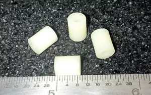 NYLON SPACERS 1/4" ROUND #2 HOLE 5/16" LONG - 50 pcs - Picture 1 of 1
