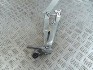1999 HONDA BLACKBIRD Right Rear Hanger - Picture 1 of 3
