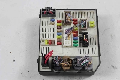 RENAULT MEGANE III Grandtour KZ0/1 Bloc de Fusible 284B60008R 1.50 26668401 - Immagine 1 di 3