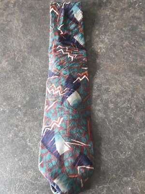 Corbata abstracta Cezani longitud 59" 3" ancho 100% seda Foto 1 de 3