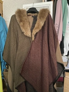 Pashmina With Faux Fir Collar - Picture 1 of 1
