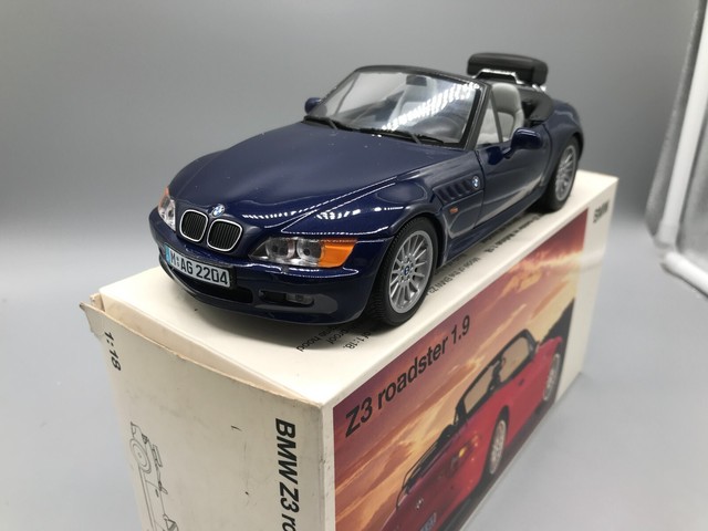 □BMW Z3 Mロードスター 1/18 UT 絶版