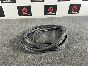 CADILLAC CT5 2.0L TURBO 2020-2023 OEM REAR TRUNK LID RUBBER STRIP SEAL TRIM 6K - Picture 1 of 3