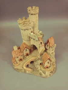 David Winter's Cottages The Castle Gate 1984 John Hine Ltd - Picture 1 of 11