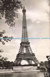 R216779 1 Paris La tour Eiffel 1887 1889 U A T 1958 - Imagen 1 de 4