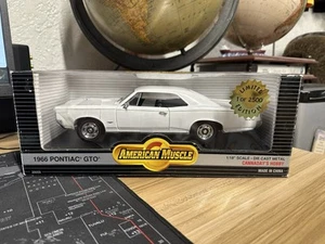 1:18 1966 Pontiac GTO - Picture 1 of 2
