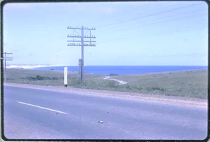 COAST NEAR PHILLIP ISLAND AUSTRALIA DECEMBER 1969 KODACHROME SLIDE - Picture 1 of 3