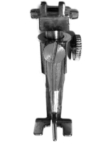  Button Sew-on Foot #18 / Bernina Old Style # 530-1630  - Picture 1 of 1