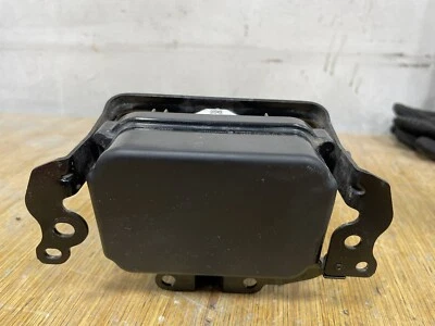 Radar delantero Lexus 88210-48071 GX460 Foto 1 de 3