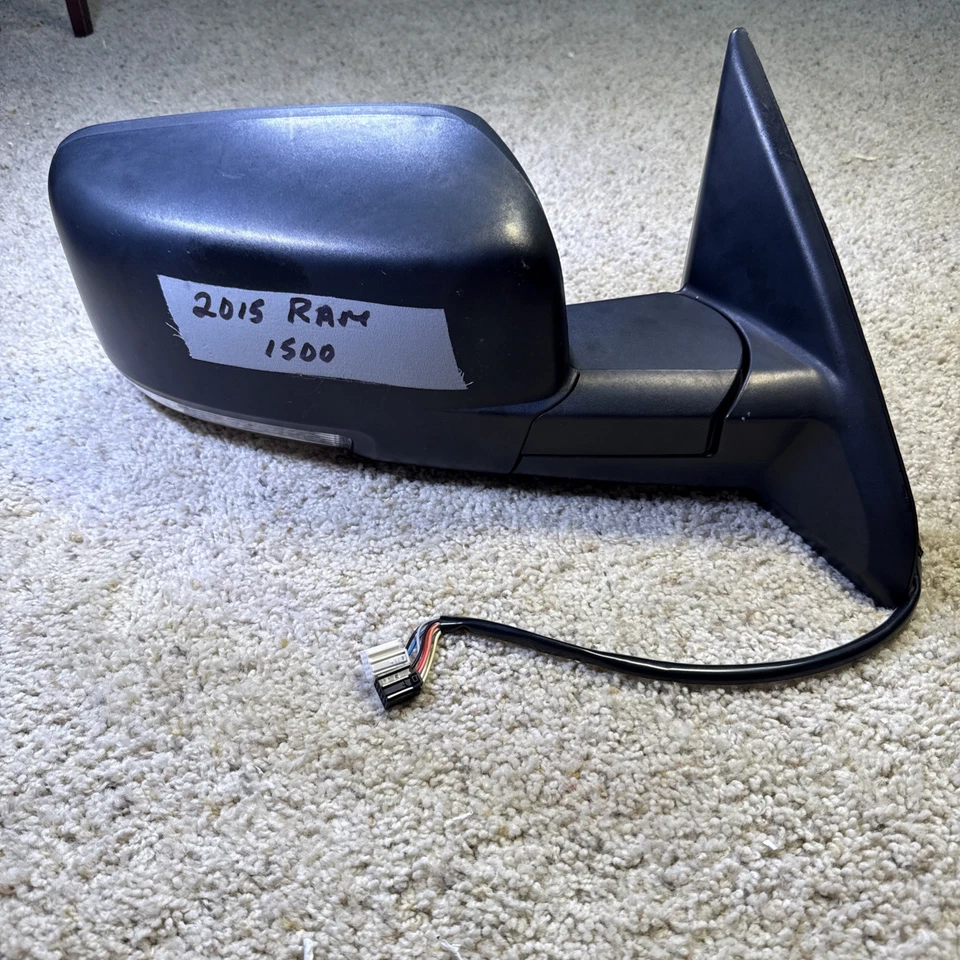 RAM 1500 2015 espejo retrovisor lateral derecho, sin probar como está, perfecto estado  Foto 1 de 4