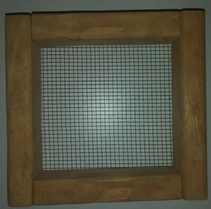 Archeology 1/8 Inch Window Screen Small Sifter Sieve 5.5 X 5.75 Inch Wood Frame - Picture 1 of 3