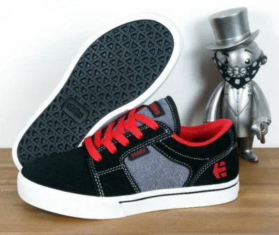 Etnies Skateboard Shoes Barge LS Kids Black Grey Red - Image 1 of 3