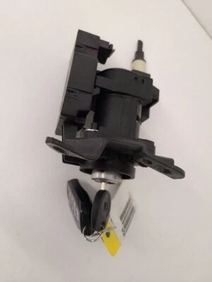 2004-2012 Chevrolet Malibu Ignition Switch With Key Lock Cylinder OEM - Image 1 of 4