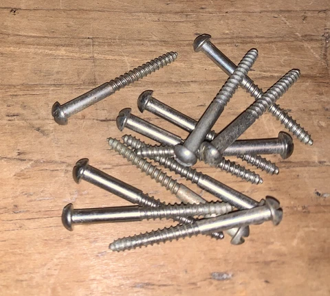 #4 X 1-1/4 Screws Slotted Round Head Steel  Nickel Plated American Old Stock Cover