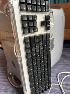 Ordinateur de bureau Apple Power Mac G4 modèle M8493 - 40 Go - Macintosh Quicksilver - Photo 1/4