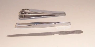 De colección; Lote de 3 cortaúñas, pinzas y lima de uñas Foto 1 de 4