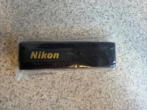 OEM Nikon 1-5/8" Black Camera Neck Strap for SLR/DSLR Gold Logo Nylon Webbing - Picture 1 of 2