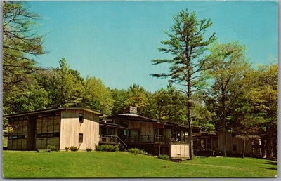 Postcard Windsor New York 1976 Sky Lake Wyoming Conference Central Lodge - Image 1 of 2