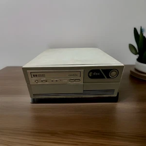 EXTERNAL SCSI CD-ROM READER DRIVE FOR MPC 2000XL & OTHER AKAI SAMPLERS KEYBOARDS - Afbeelding 1 van 2
