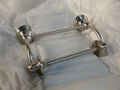 Pivot Bar Toilet Paper Holder--ROHL, Perrin and Rowe--U6960-STN Foto 1 de 3
