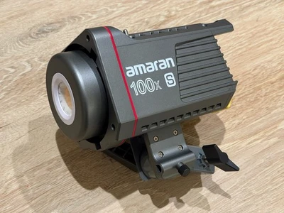 Aputure Amaran COB 100X S bi-color Bowens Mount COB LED 2700k-6500k - Image 1 of 4