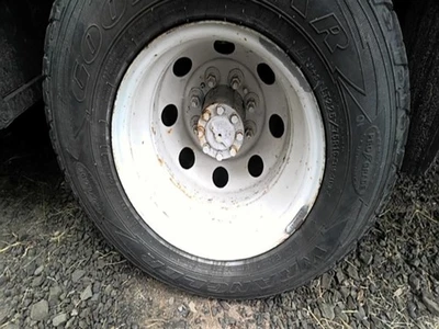 Rueda DRW 16x6 acero 8 orificios para furgoneta Ford E350 92-07 30499169 Foto 1 de 4