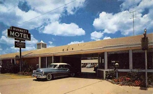 Burnett Motel Car Highway 59 43 Marshall Texas 1950s postcard - Picture 1 of 2