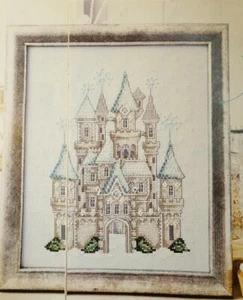 Cross Stitch Chart (From Magazine) - Xmas - Snow Castle - Picture 1 of 3