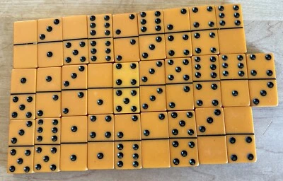 Vintage Set of Thick Butterscotch Bakelite Catalin Crisloid Double Six Dominoes - Image 1 of 4
