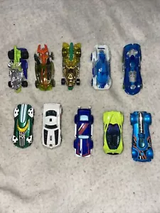 hot wheels lot Of 10 Race Cars Mixed - Picture 1 of 13