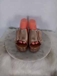 Sandali donna Kelsi Dagger Brooklyn 7 Dover plateau fibbia oro oro rosa - Foto 1 di 15