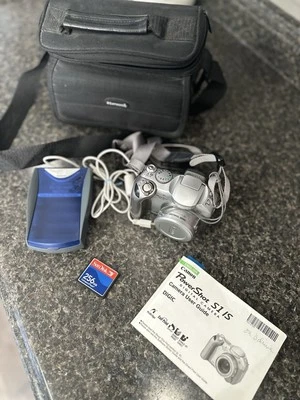 Canon PowerShot S1 IS 10x Optical Zoom Camera, PC1058, 3.2 MP, w/Case Read - Image 1 of 4