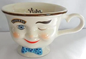 Baileys Irish Cream zwinkernde Yum Cup blaue Fliege mit Henkel - Bild 1 von 1