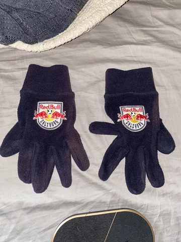 Red Bull Salzburg Gloves NY Red Bulls Soccer Team Futbol Warm Fuzzy Gloves Cover