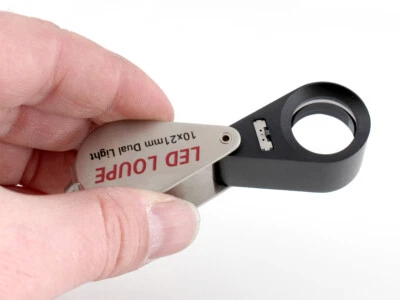 Einschlaglupe 10 x 21mm mit LED / UV Beleuchtung - Bild 1 von 4