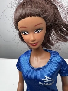 SeaWorld Rescue Trainer Doll Only - Picture 1 of 4