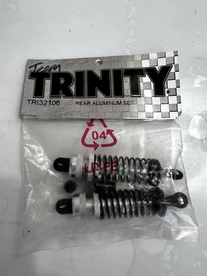 Team Trinity TRI32106 Rear Aluminum Set  - Image 1 of 2