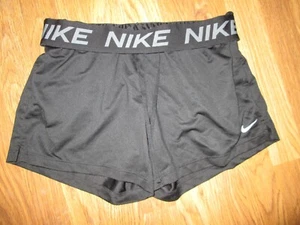 Pantaloncini sportivi donna NIKE DRI FIT taglia S S - Foto 1 di 1