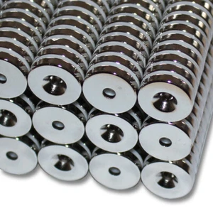 20 NEODYM RING MAGNETE N45 D15x3 mm 3,5 mm BOHRUNG SENKUNG SÜD 3,5 KG SCHRAUBEN - Bild 1 von 4