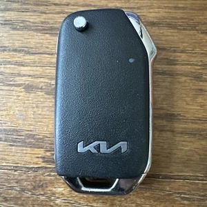 2021-23 KIA FORTE FLIP KEY REMOTE FOB FCC: CQOTD00660 95430-M6400 EXCELLENT! - Picture 1 of 14