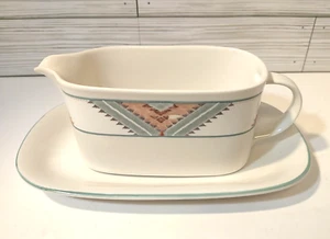Mikasa Santa Fe Gravy Boat & Underplate Tray CAC24 Intaglio NEW Open Box - Picture 1 of 7