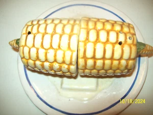 Corn on the Cob Salt and Pepper Shakers with Plate Omnibus 2056-142 - Picture 1 of 1