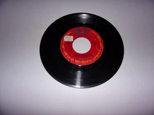 Earth Wind & Fire: After The Love Has Gone / Rock That / 45 Rpm / 1979 / VG - Imagen 1 de 2