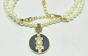 Avon Deco Fab Pearlesque Pendant Necklace, #5089657 - Picture 1 of 4